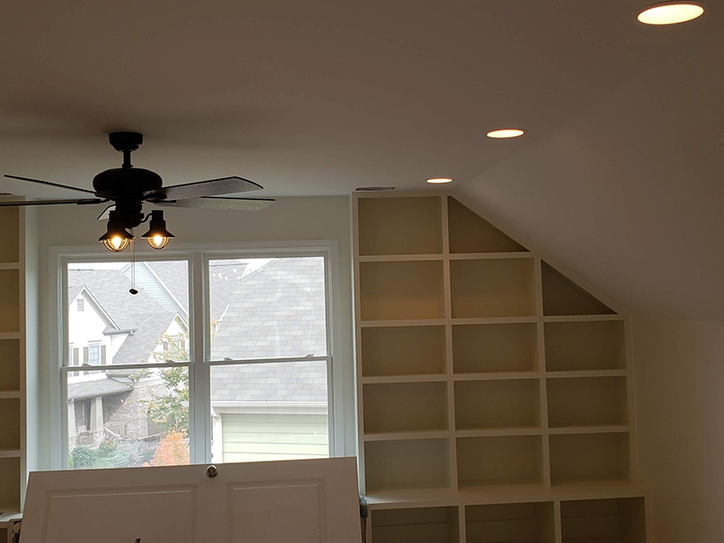 room with recessed lighting and ceiling fan light mableton ga