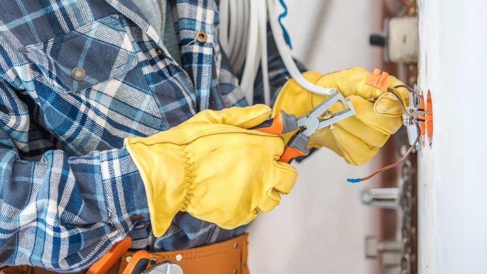 electrician man hands close up in Atlanta GA